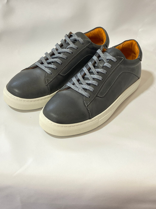 کفش ونس تمام چرم زنانه برند “ماهرو چرم” مدل دنور کفی طبی با روکش چرم طبیعی زیره رابر دور دوخت